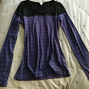 Volcom ladies long sleeve top M